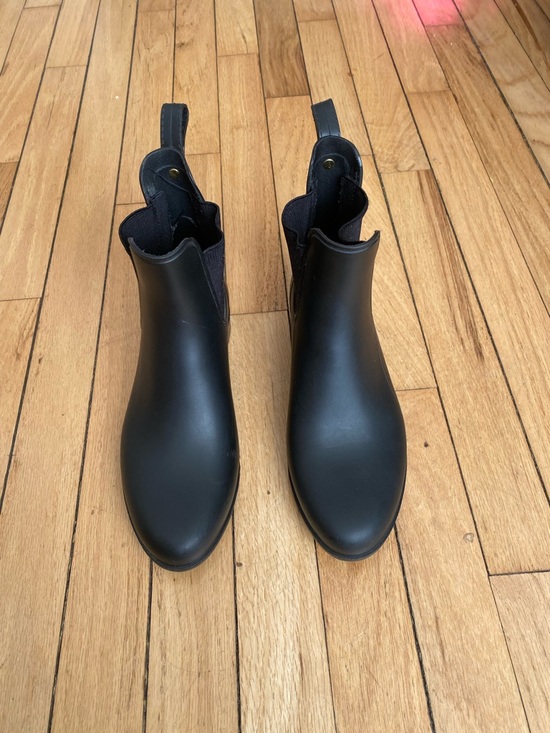 Sam Edelman Shoes - Sam Edelman Classic Black Chelsea Rain Boots